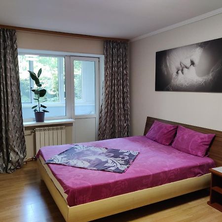 Apartment On Victora Yarmoly Kiev Eksteriør billede